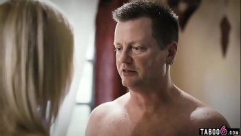 В котором одна девушка выполняет активную роль