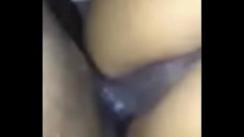 Женщина в чулках забирается на хер сверху