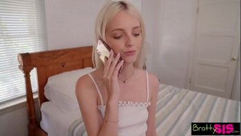 Брат обкончал лицо сестре с мелкими титьками выебав бритую письку