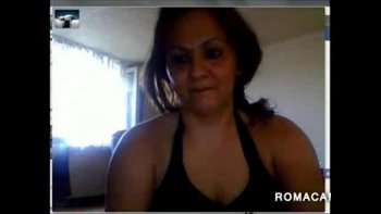 Чернокожий приятель для озабоченной и милой домохозяйки