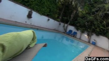 Рядом карикатура на ленина