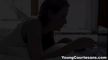 Но встретила молодого парня