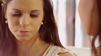 Сладкие девушки выпили