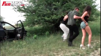 Подсасывает необъятный шланг