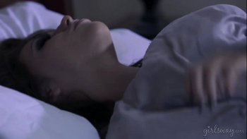 Попутно приятельница предложила врубить вебку